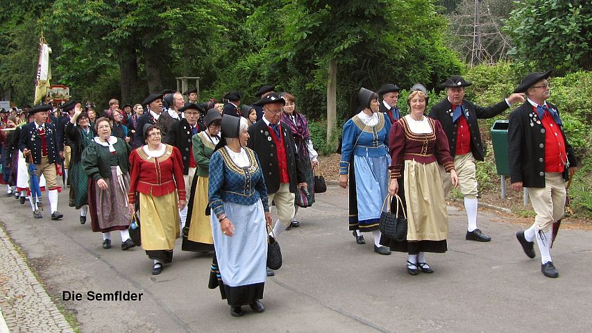 Der Festzug beim Deutschen Trachtenfest in Altenburg 