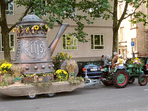 Der Umzug zum Cannstatter Volksfest