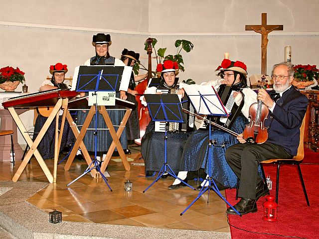 Adventskonzert der Stubenmusik und Glockengruppe