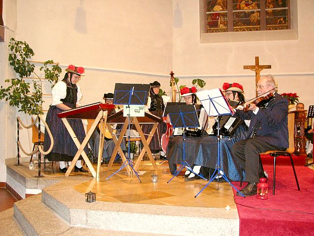 Adventskonzert der Stubenmusik und Glockengruppe