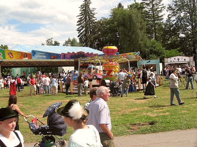 Rund ums Festzelt