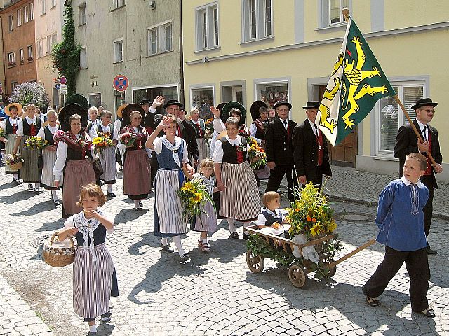 Der Festzug des 54. Gautrachtentreffens in Lindau