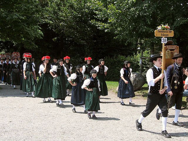 Der Trachtenverein St. Georgen beim 54. Gautrachtentreffen in Lindau