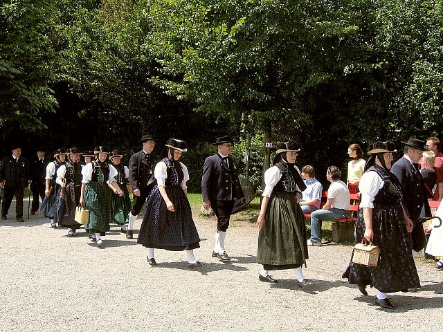 Der Trachtenverein St. Georgen beim 54. Gautrachtentreffen in Lindau