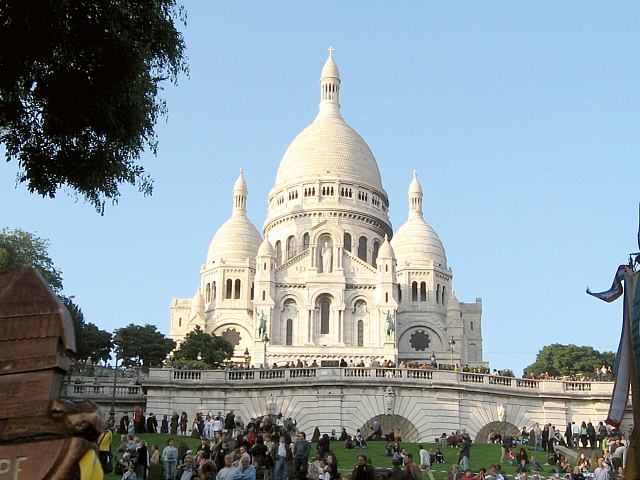 Das Knstlerviertel Montmatre und Paris bei Nacht