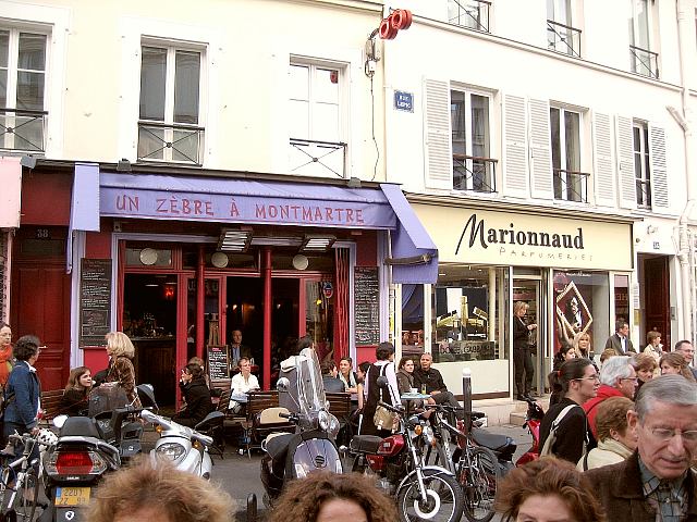 Das Knstlerviertel Montmatre und Paris bei Nacht