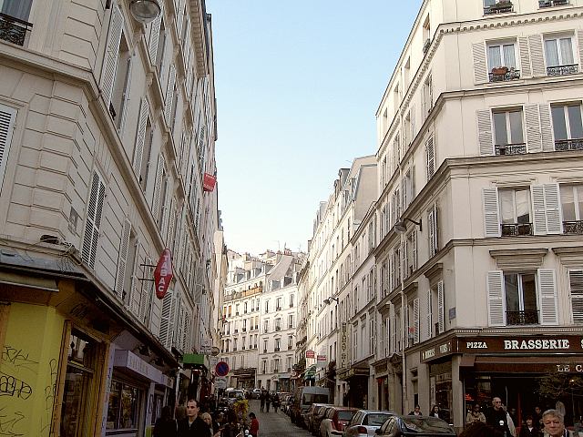 Das Knstlerviertel Montmatre und Paris bei Nacht