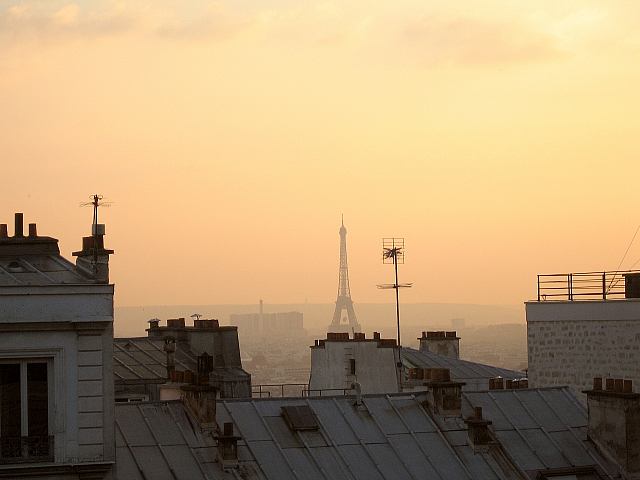 Das Knstlerviertel Montmatre und Paris bei Nacht