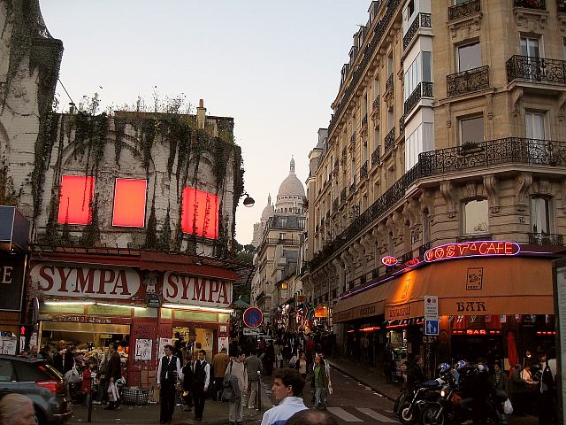 Das Knstlerviertel Montmatre und Paris bei Nacht