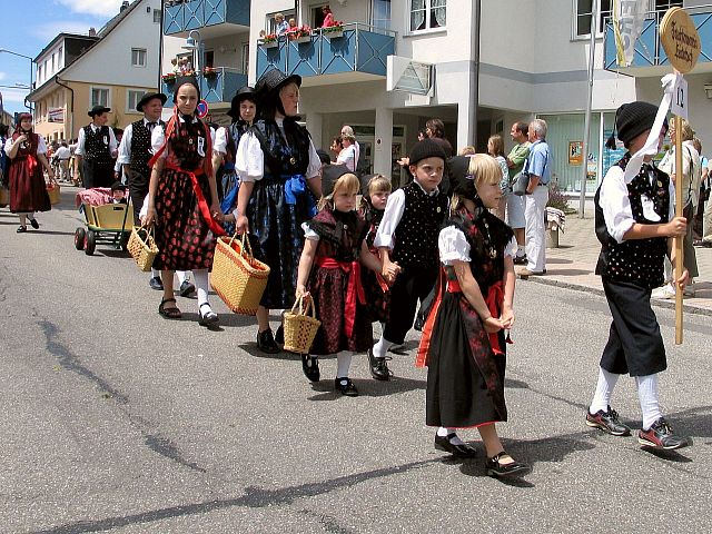 Die Gruppen 11..20 beim 54. Gautrachtentreffen