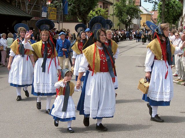 Die Gruppen 11..20 beim 54. Gautrachtentreffen