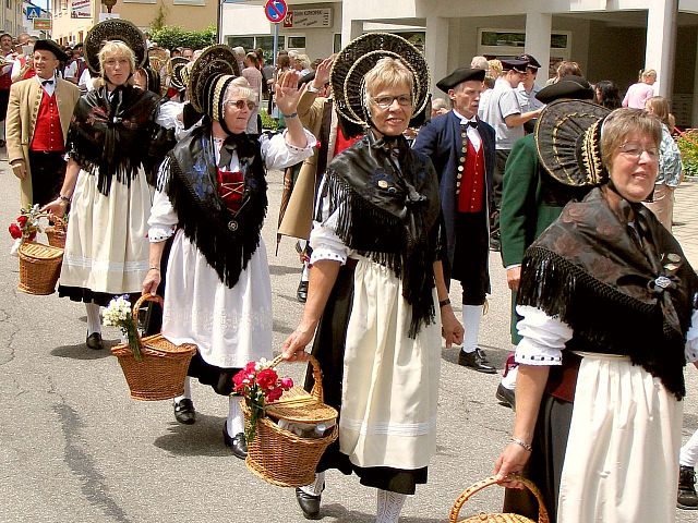 Die Gruppen 11..20 beim 54. Gautrachtentreffen