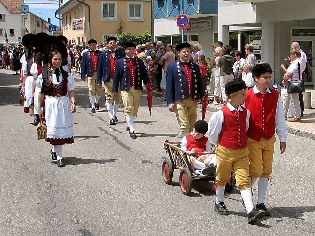 Die Gruppen 11..20 beim 54. Gautrachtentreffen