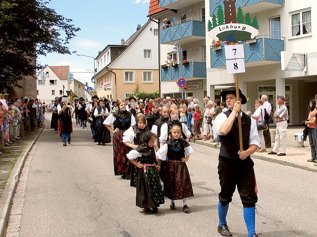 Die Gruppen 1..10 beim 54. Gautrachtentreffen