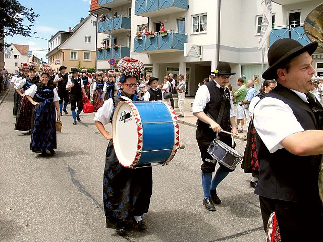 Die Gruppen 1..10 beim 54. Gautrachtentreffen