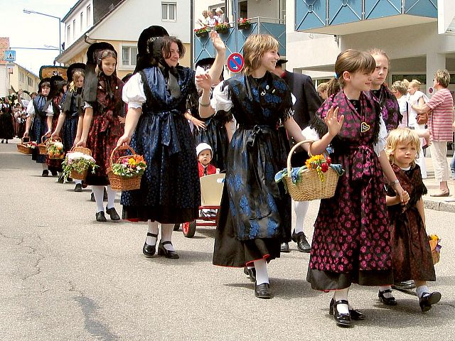 Die Gruppen 21..30 beim 54. Gautrachtentreffen