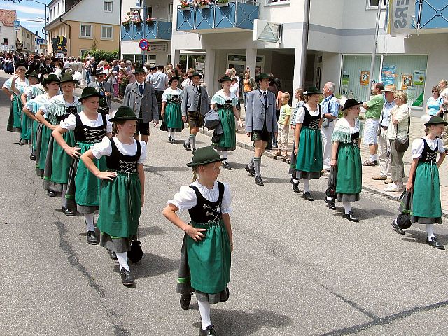 Die Gruppen 21..30 beim 54. Gautrachtentreffen