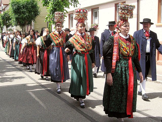 Die Gruppen 42..51 beim 54. Gautrachtentreffen