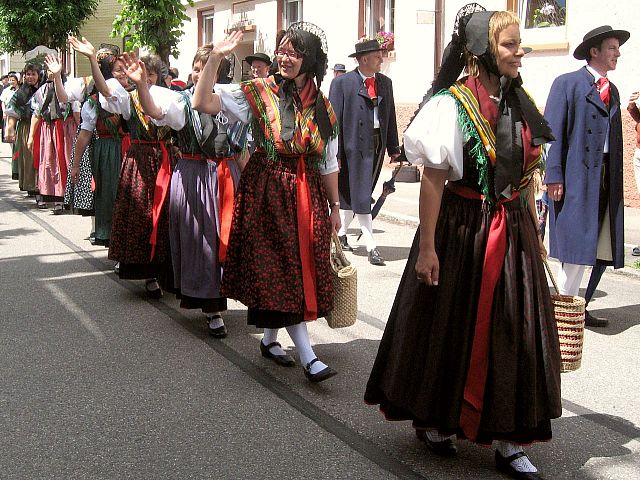 Die Gruppen 42..51 beim 54. Gautrachtentreffen