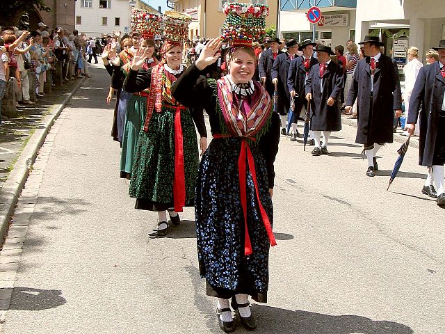 Die Gruppen 42..51 beim 54. Gautrachtentreffen