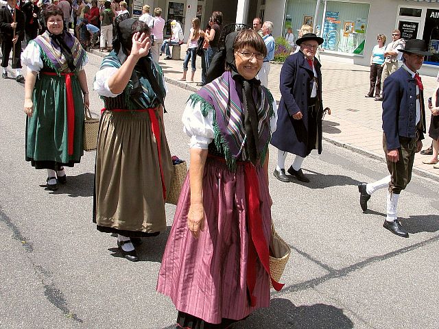 Die Gruppen 42..51 beim 54. Gautrachtentreffen