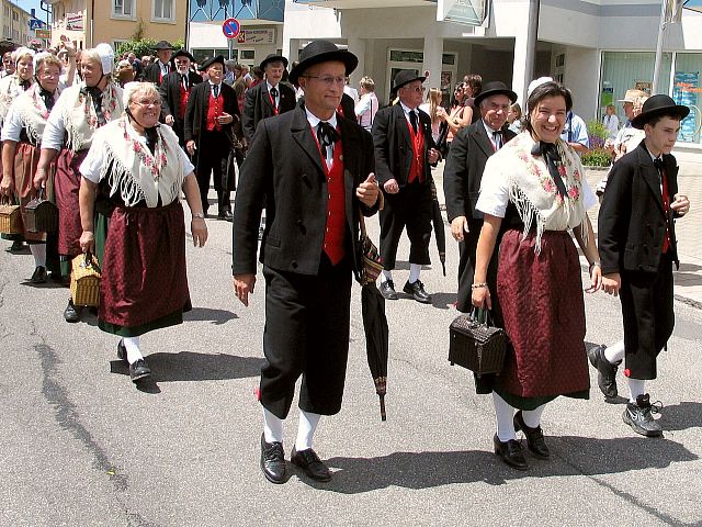 Die Gruppen 42..51 beim 54. Gautrachtentreffen