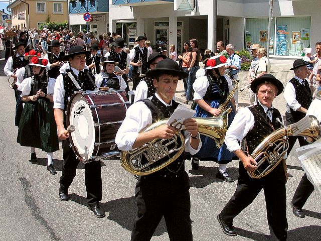 Die Gruppen 42..51 beim 54. Gautrachtentreffen