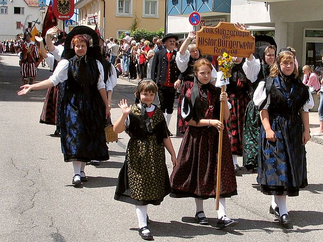 Die Gruppen 42..51 beim 54. Gautrachtentreffen