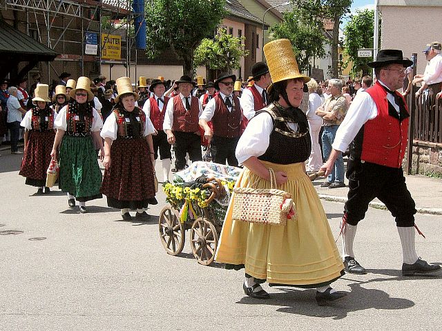 Die Gruppen 42..51 beim 54. Gautrachtentreffen