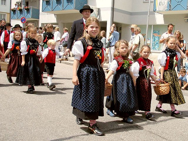 Die Gruppen 42..51 beim 54. Gautrachtentreffen