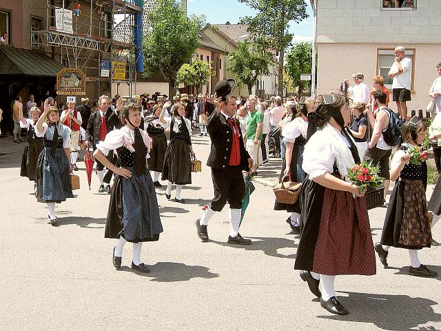 Die Gruppen 52..61 beim 54. Gautrachtentreffen