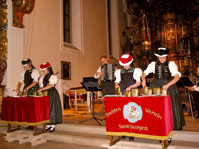 Adventskonzert der Stubenmusik und Glockengruppe 