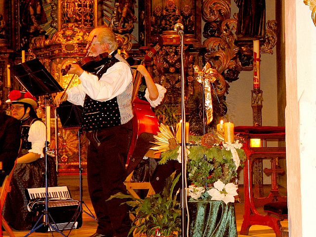 Adventskonzert der Stubenmusik und Glockengruppe 