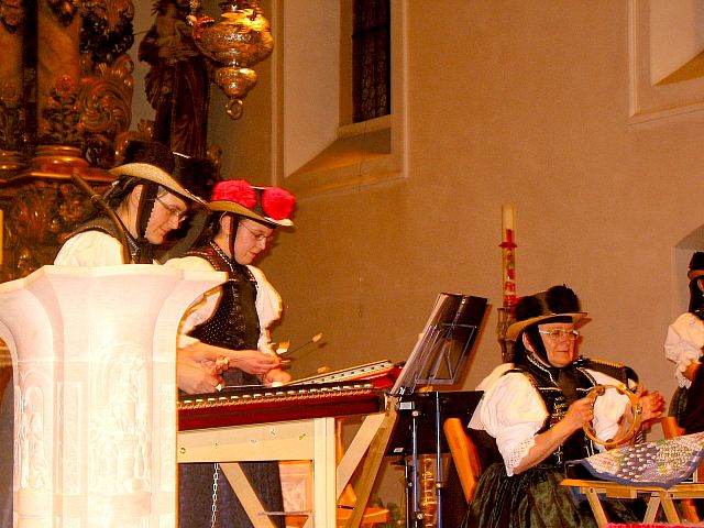 Adventskonzert der Stubenmusik und Glockengruppe 