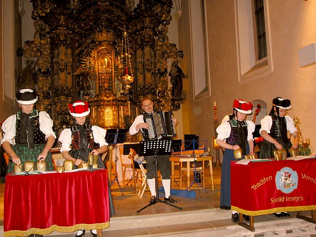 Adventskonzert der Stubenmusik und Glockengruppe 