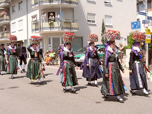 Der Trachtenverein beim Feuerwehrfest