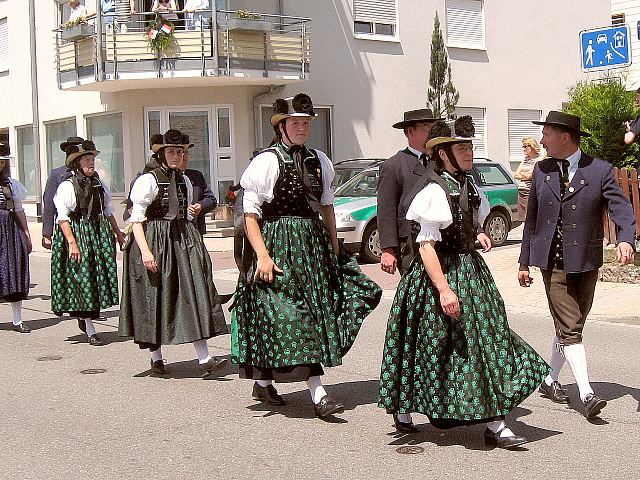 Der Trachtenverein beim Feuerwehrfest