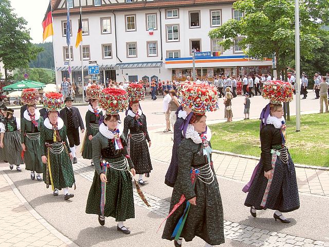 Der Trachtenverein beim Feuerwehrfest