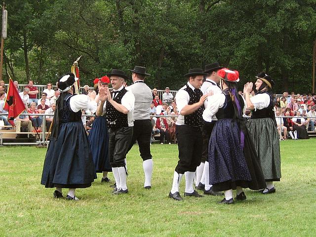 Der Trachtenverein beim Schferlauf in Wildberg