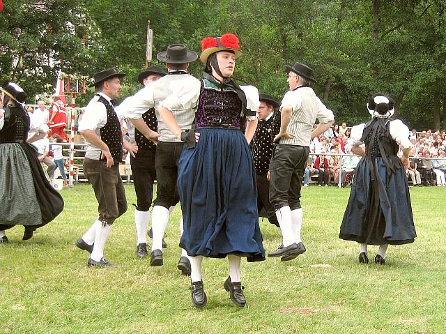 Der Trachtenverein beim Schferlauf in Wildberg