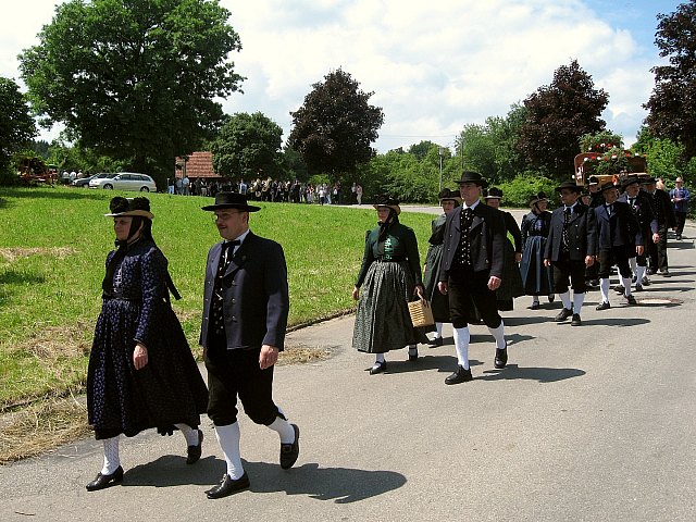 Der Hochzeitszug bei der 900 Jahrfeier in Grningen 