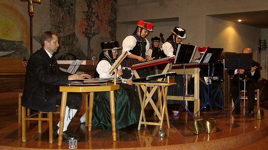 Adventskonzert der Stubenmusik und Glockengruppe 