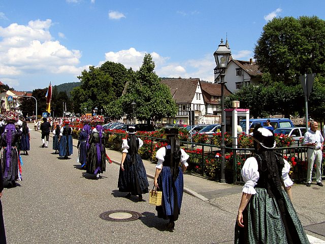 Der Trachtenverein beim Gaufest in Bad Herrenalb 