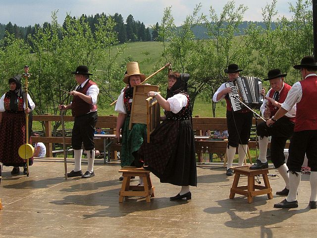 25 Jahre Trachtenverein Schnwald 