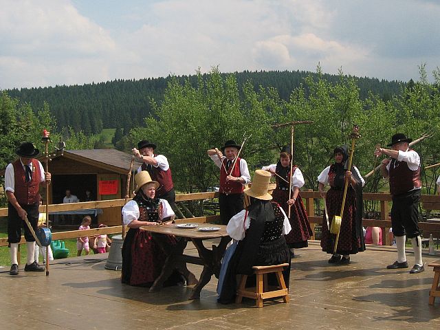 25 Jahre Trachtenverein Schnwald 