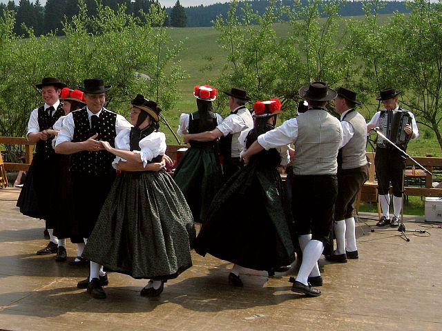 25 Jahre Trachtenverein Schnwald 