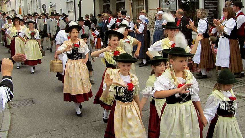 Der Festzug beim Landestrachtenfest 