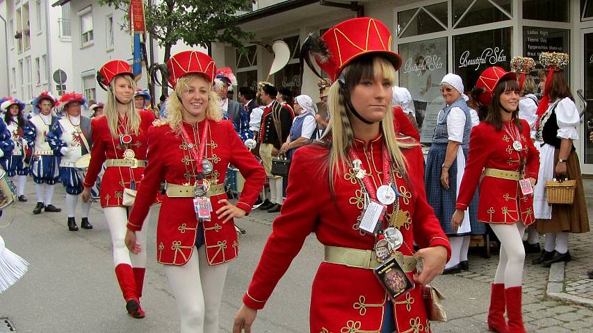 Der Festzug beim Landestrachtenfest 