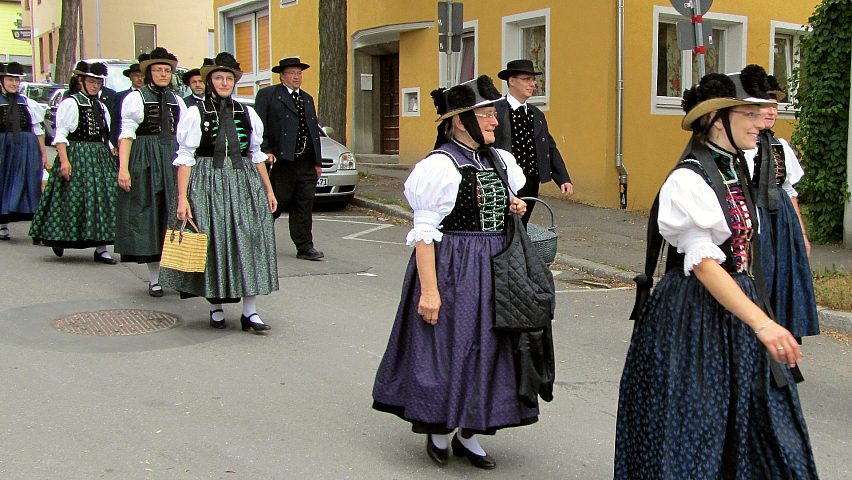 Der Trachtenverein beim Landestrachtenfest in Schwenningen 