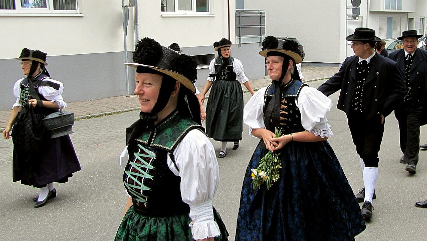 Der Trachtenverein beim Landestrachtenfest in Schwenningen 